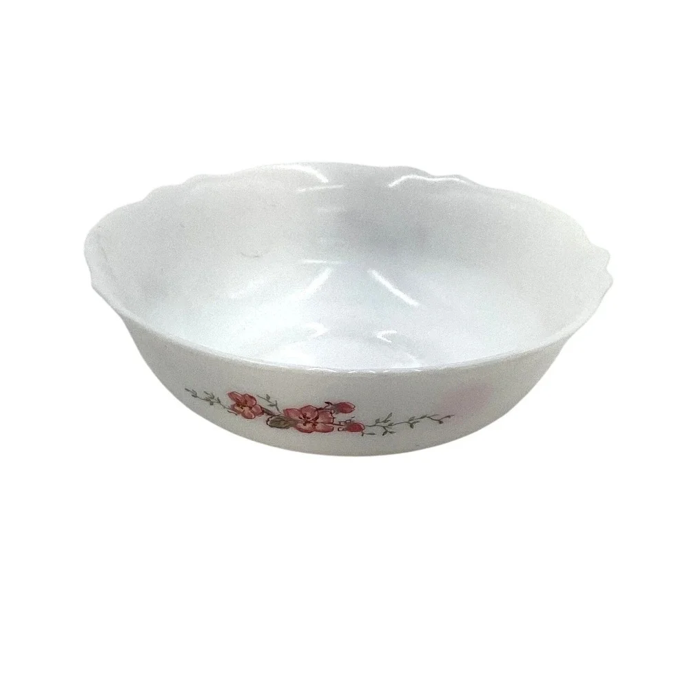 Set Of 2 Arcopal Florentine Coupe Milk Glass‎ Cereal Bowls 6.25